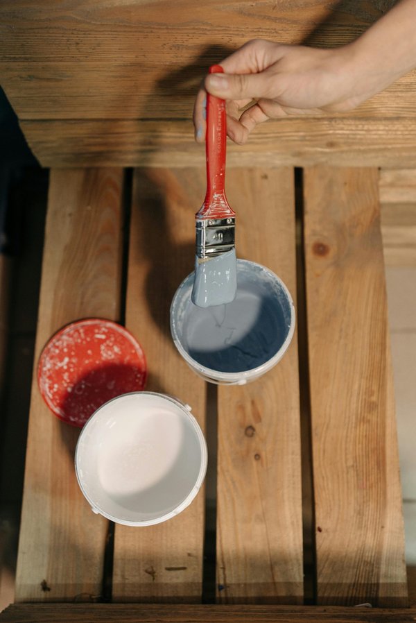 Rénovation peinture : redonnez vie à votre mobilier en bois